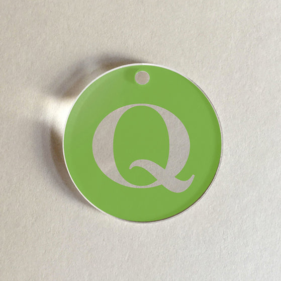 Charms Initials Q